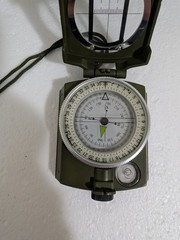 Ritchie Hb-845 Helmsman Steel Boat Compass Bracket Mount Black.