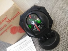 Brookstone Suction Mount Compass #162040 boat, car, rv’s, (MADE IN GERMANY)