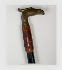 VINTAGE BRASS EAGLE HEAD WALKING CANE HANDLE WITH WOODEN STICK 36” TALL
