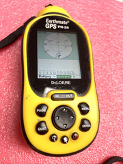 WORKING DeLorme Earthmate GPS PN-20 Yellow Handheld Screen Geocaching Hiking