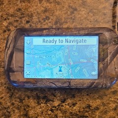 Garmin Montana 610t Handheld Hiking GPS 4in Color Touchscreen Wireless Compass