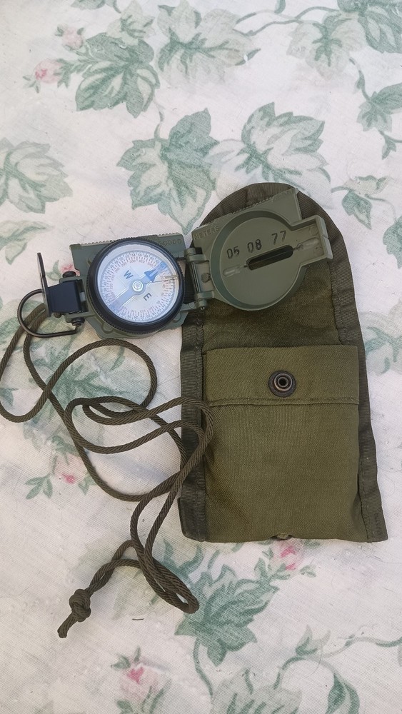 1977 U.S. Cammenga Phosphorescent Military Compass Model 27 With Pouch