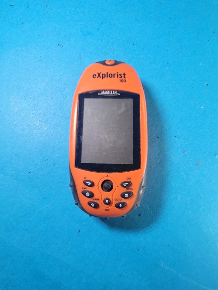 Magellan eXplorist 100 handheld GPS receiver *no Battery Cover Screw