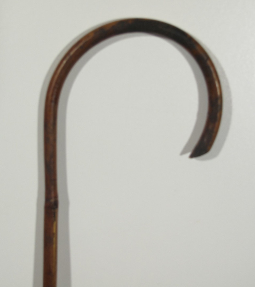 VTG Dark Brown Wood Classic Curved Handle Walking Stick 34 in Long
