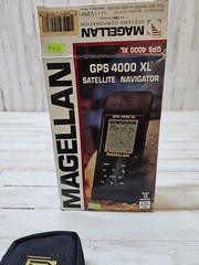 Magellan GPS 4000 XL Handheld Satellite Navigator Case And Box Tested Bundle