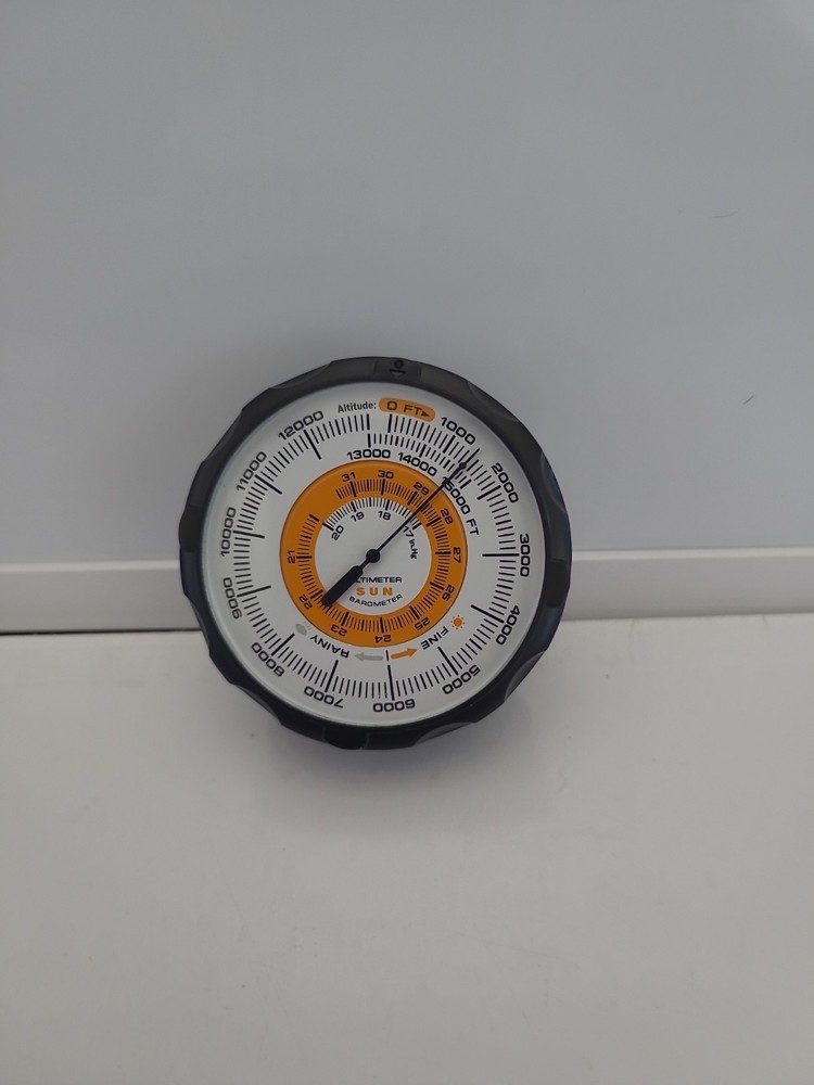 Sun Company Altimeter 202 – Battery-Free Altimeter and Barometer (Ft)