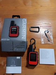 Garmin InReach MINI Gen 1 Complete w/ Box Manual Charger GPS Satellite Messaging