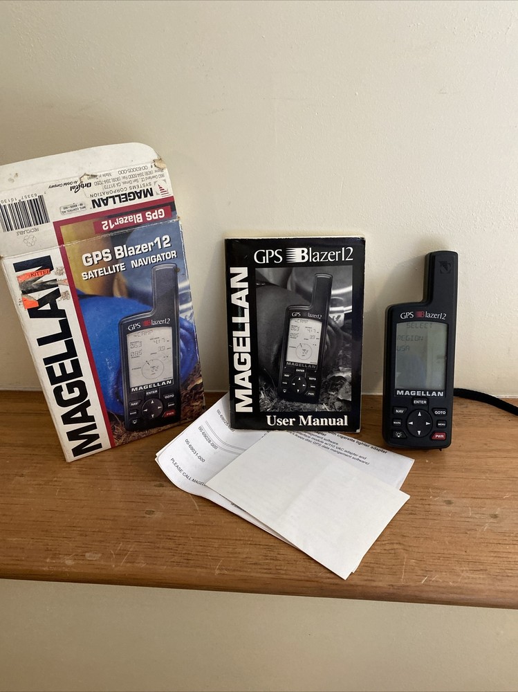 Magellan GPS Blazer 12 Satellite Navigator Outdoors Hiking w/Box & Manual TESTED