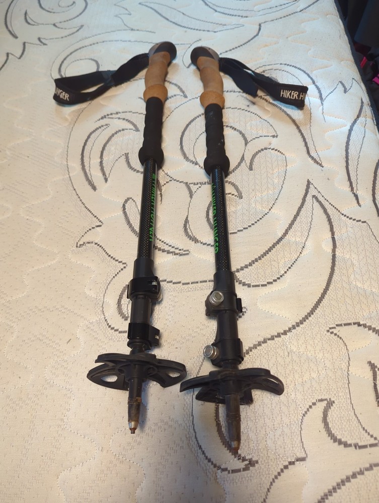 Hiker Hunger Carbon Fiber Trekking Poles Collapsible Walking Sticks Pre-Owned