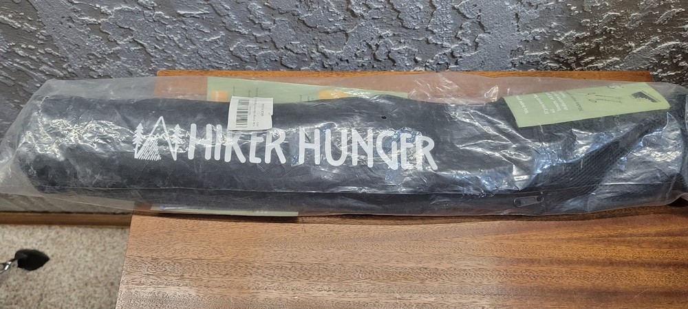 Hiker Hunger aluminum trekking poles – New w/ case