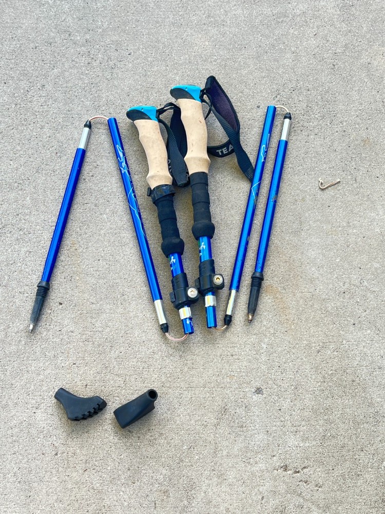 Set of Team Jaunty Folding Trekking Poles 120-135CM .. 75A