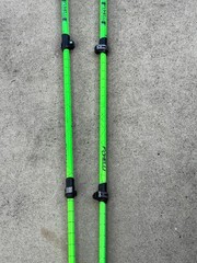 Set of Foxelli 7075 Aluminum Trekking Poles 110-135CM Green .. 4E