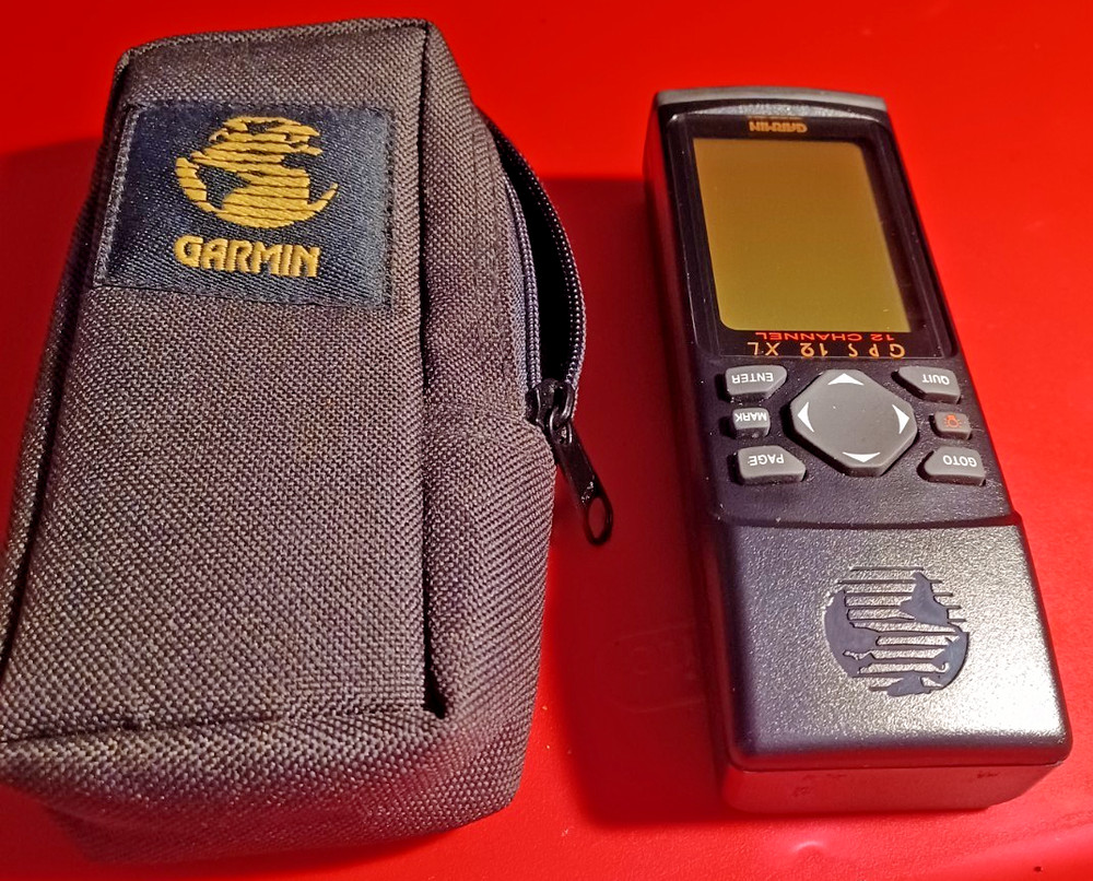 Garmin GPS 12 XL Handheld Personal Navigator NO POWER For Parts Repair