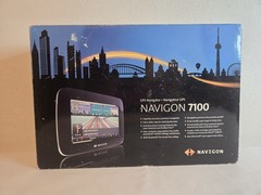 Navigon NVG 7100 Automotive Navigation Unit GPS W/ Case – With Cords- LOOK