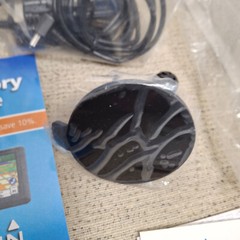 Garmin Nüvi 1450 Auto GPS – Bundle 12v Charging Cable New Suction Base/See Video