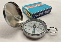 Vint 1960s Made in Japan Liquid Filled Pocket Compass w/ Box – Not Working