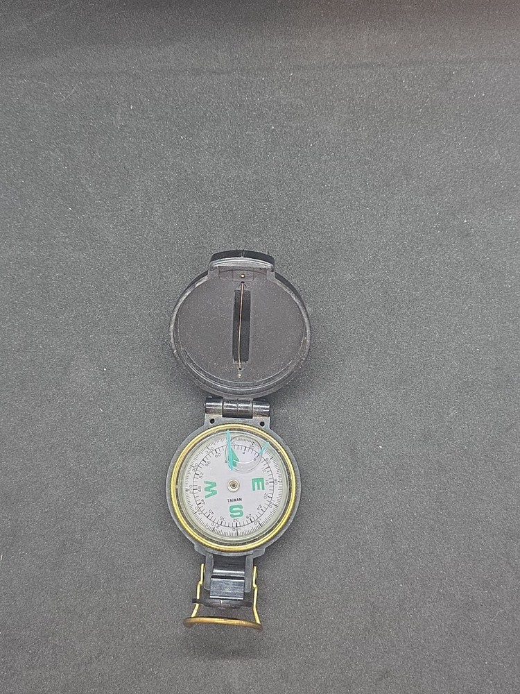 Vintage Engineer Lensatic Compass Military Hiking Camping Liquid Filled Taiwan