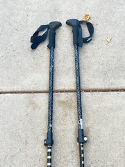 Set of VIVE Trekking Poles 100-135CM .. 3B