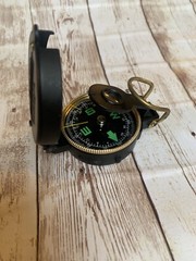 Compass Liquid Filled Map Directional Pathfinder Engineer Survey Maps Reader