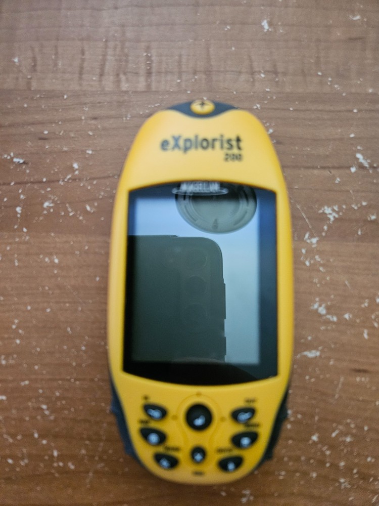 Magellan Explorist 200 Handheld Portable GPS Navigation System