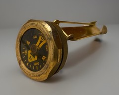 Vintage Brass Pin-on Compass, Japan – Works