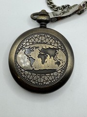 NEW YORK 1788 GATEWAY TO FREEDOM POCKET COMPASS WITH CHAIN BRONZE WORLD MAP CASE