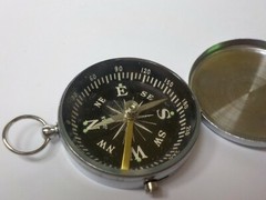 Vintage Flip Lid Compass pendant 1 3/4″ dia chrome metal made in Japan