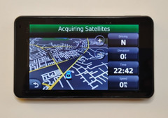 GARMIN Nuvi 3750 GPS Navigation with Suction Cup Speaker Mount
