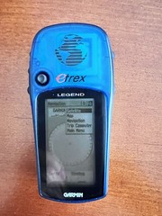 Garmin eTrex Legend GPS Handheld Personal Navigator With Owners Manual and Case