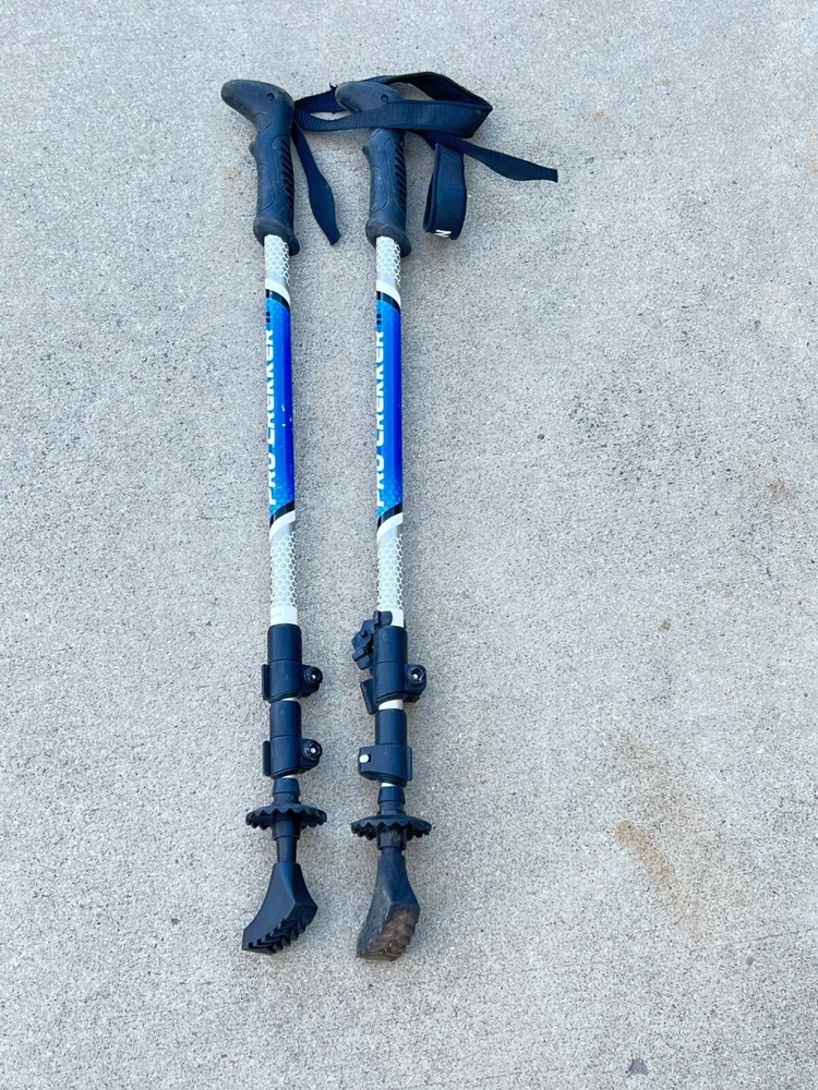 Set of Yukon Charlie’s Pro Crekker Trekking Poles 110-135CM ..12P