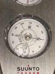 Suunto Tandem PM-5/360PC Compact Liquid-Filled Precision Compass DAMAGED AS IS!