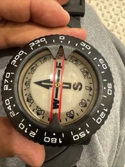 Diving Deluxe Wrist Compass – 2.3” Display, Accurate Underwater Navigation, 15”
