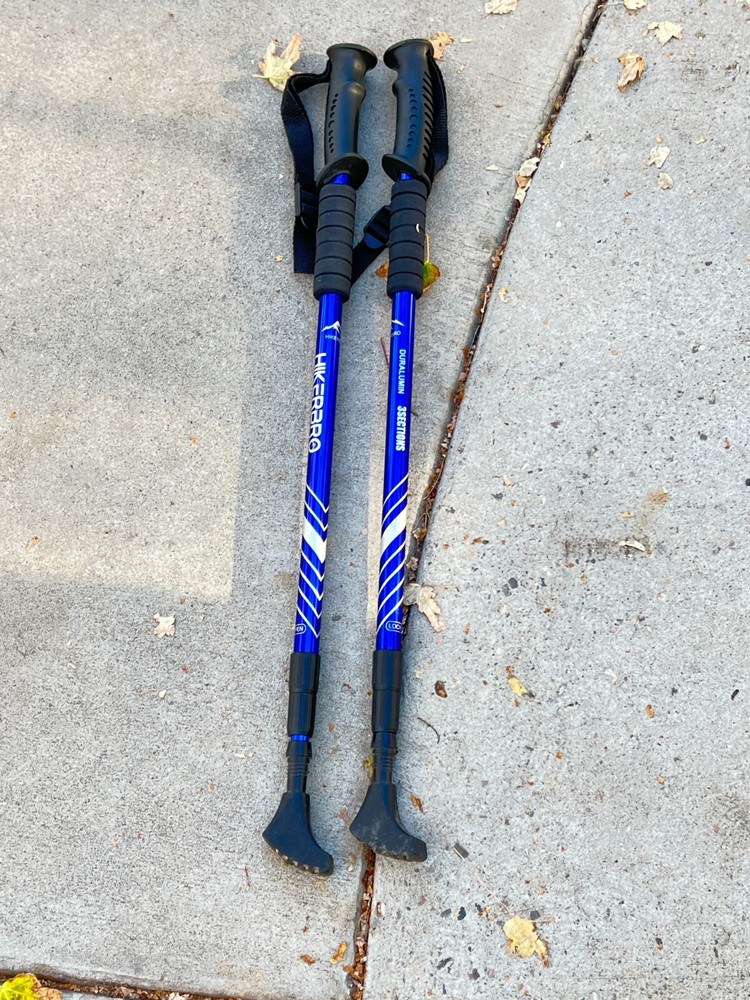 Set of Hikerbro Duralumin trekking Poles 135CM .. 10