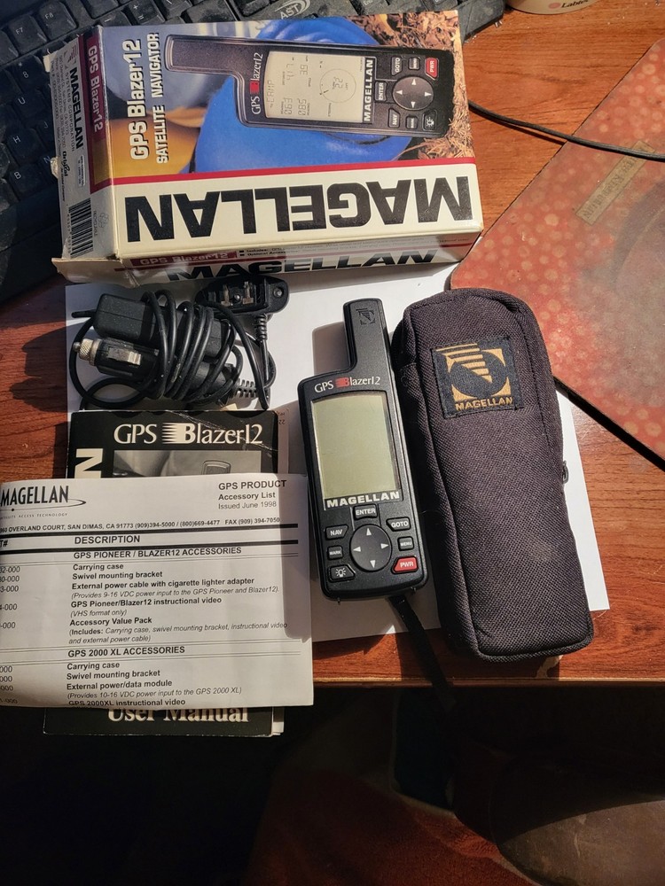 Magellan GPS Blazer 12 Satellite Navigator w/ Manual Outdoors/Hiking