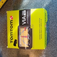 Tom Tom VIA 1405TM Portable GPS Navigator 4.3″ Touchscreen Lifetime Maps NOS