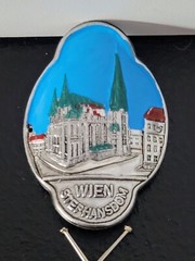 WIEN STEPHANSDOM AUSTRIA HIKING WALKING STICK MEDALLION BADGE UNUSED RARE