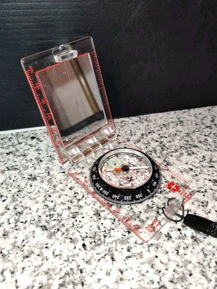 Original Military Field Compass w/Mirror & Strap Vintage Swiss Army DS40 Compass