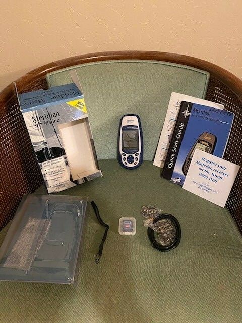 Magellan Meridian Marine with Accessories and Map