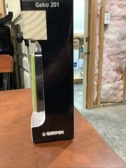 Garmin Gecko 201 New In Box Personal Navigator
