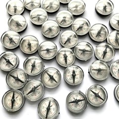 Fun Lot of 36 Mini Compass Toys – Party Favors for All Ages