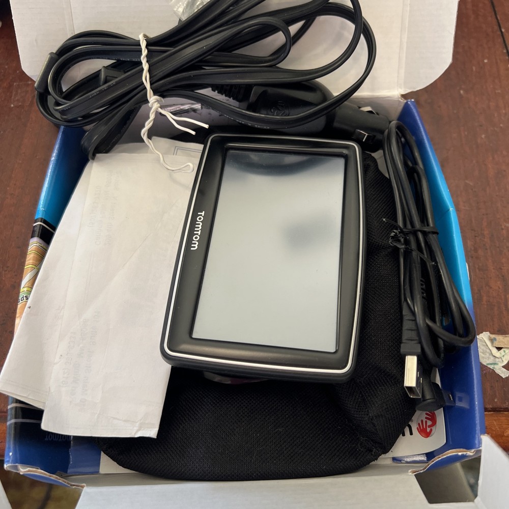 Tomtom XL 335-Tm US/Canada car GPS Mountable Used Complete