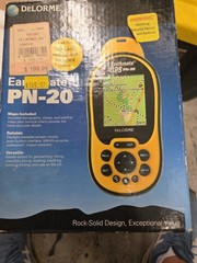 DeLorme Earthmate GPS PN-20 Geocaching Hiking Fishing Handheld GPS No Batteries
