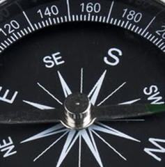 New Portable Metal Compass Keychain Pocket Outdoor Camping Hiking
