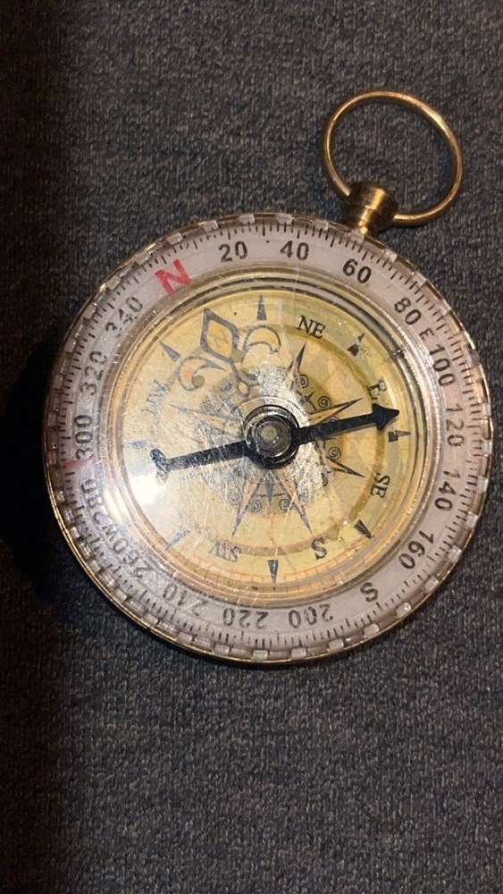 Metal Pocket Compass w/ Key Ring Loop – Hiking Direction Sensor, Silver/Gold