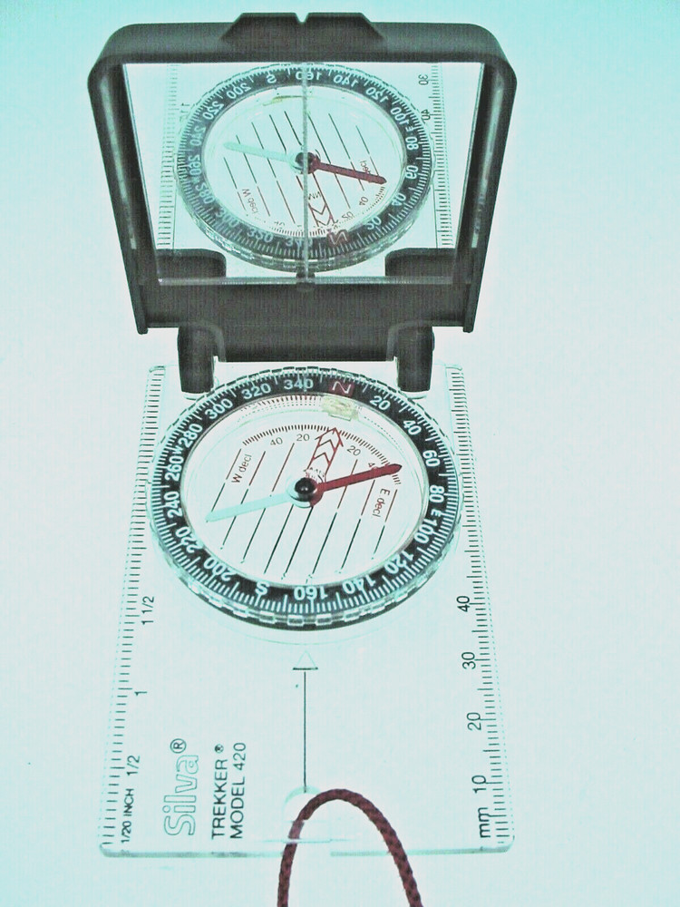 SILVA TREKKER COMPASS MODEL 420 HIKING CAMPING OUTDOORS