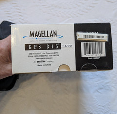 MAGELLAN GPS 315 Handheld Outdoor Navigation and Carry Case