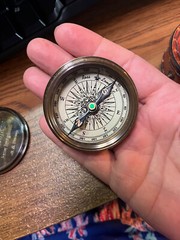 NEW $60 ROSS LONDON 1920 COMPASS W/LEATHER POUCH THOREAU QUOTE