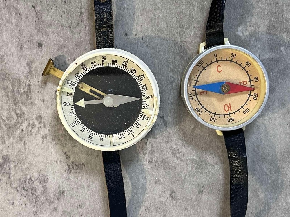 2 pc Soviet USSR Army Military Wrist Compass Luminophore Coated Boy Scout Compas
