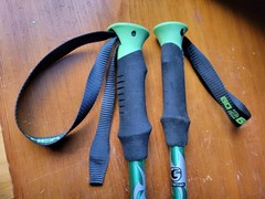 G2 GO2GETHER Trekking Hiking Poles Aluminum Hiking Walking Sticks