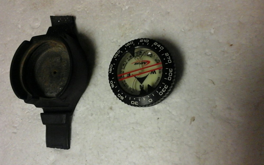 Aeris Diving Compass